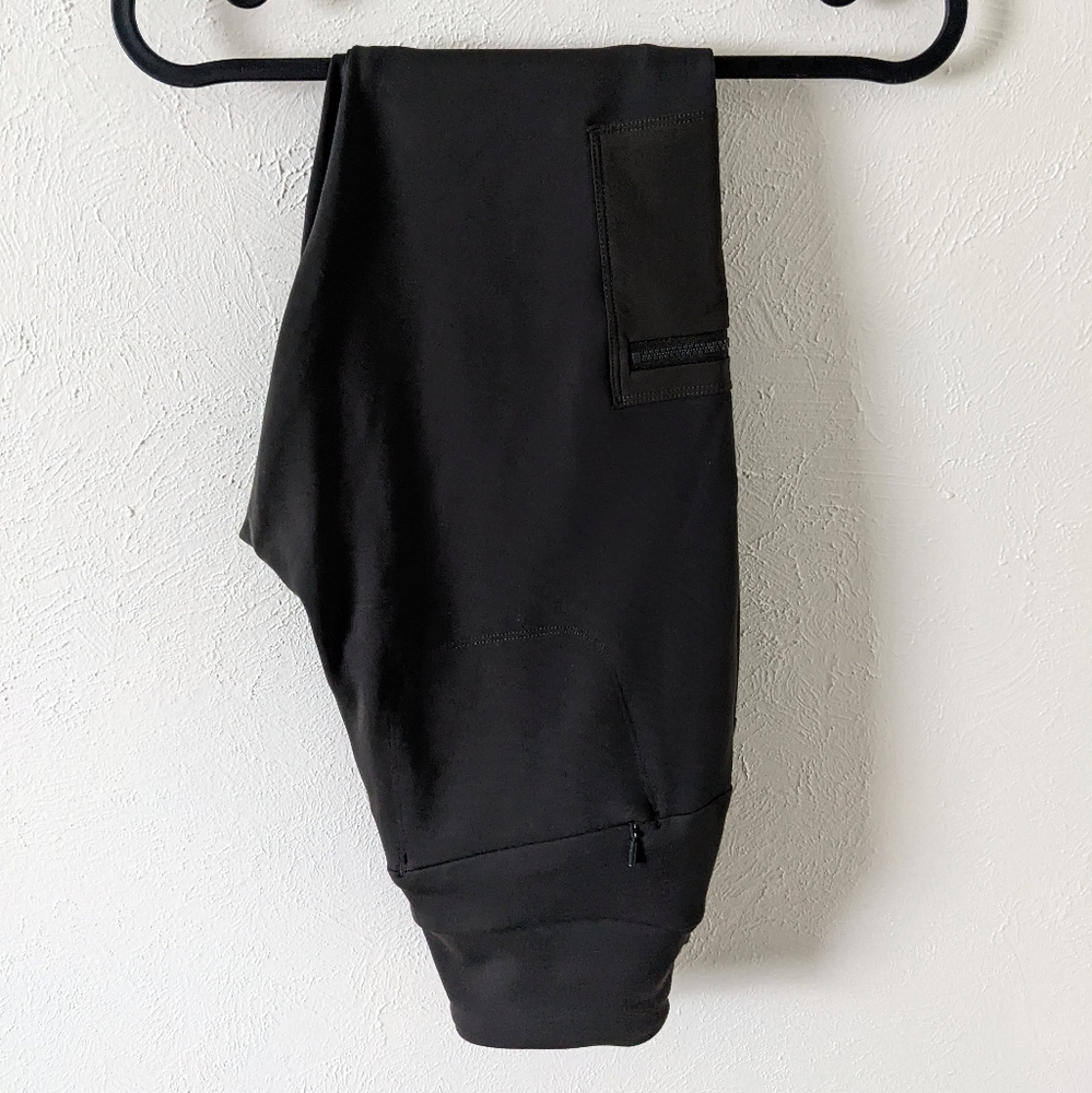 Athleta Headlands Hybrid Cargo Tight - 0 - Picture 12 of 12